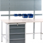 Laatikkokisko seinään/työpöydälle 1500 + 14 ottolaatikkoa 96x105x45